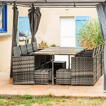 Pet Friendly In With Wifi Pirou